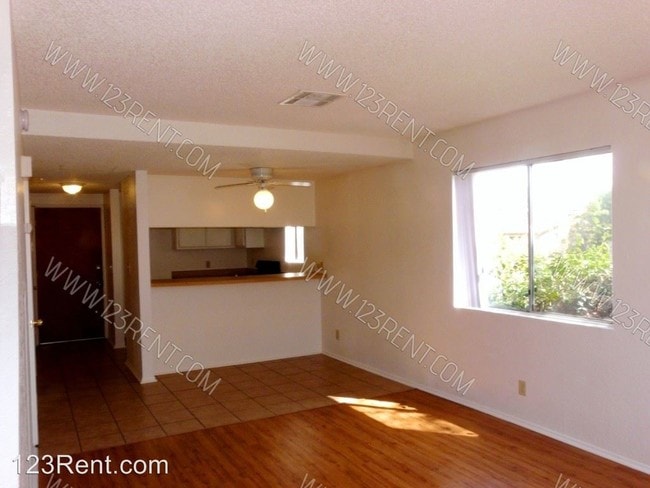 Building Photo - 43917 Challenger Way