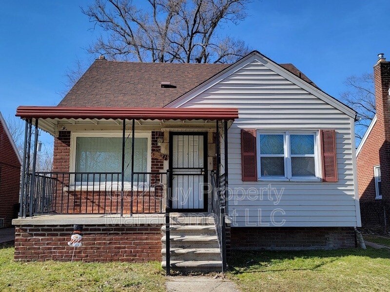 Primary Photo - 9921 Warwick St
