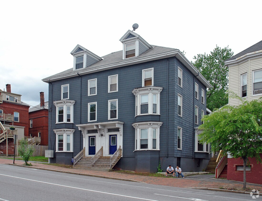 Building Photo - 250 High St
