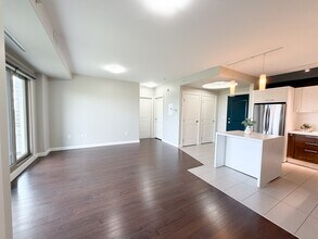 Building Photo - 1310 Nesbitt Dr
