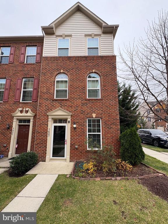 Building Photo - 7423 Rigby Pl