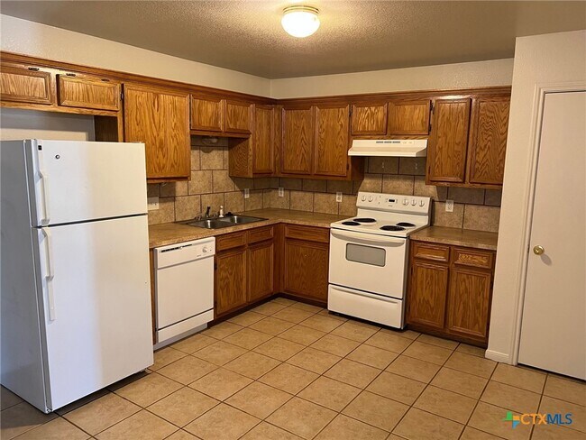 Foto del edificio - 1409 Cinch Dr