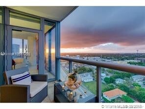Foto principal - 601 NE 36th St