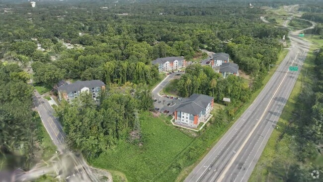  - Fox Crossing Luxury Apartments