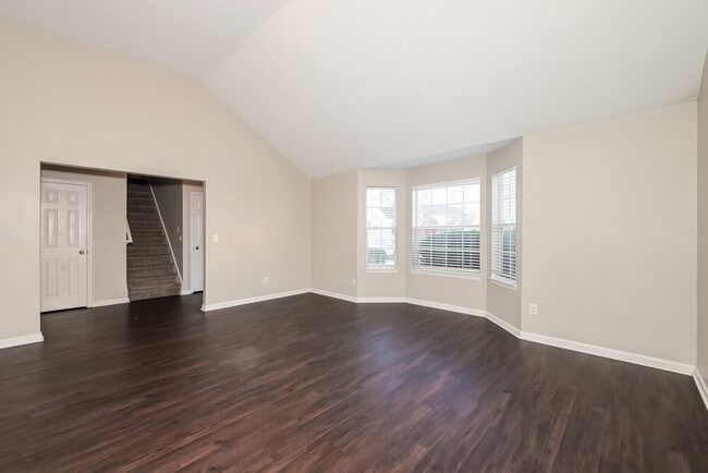 Foto del edificio - 4350 Millenium View Ct SW