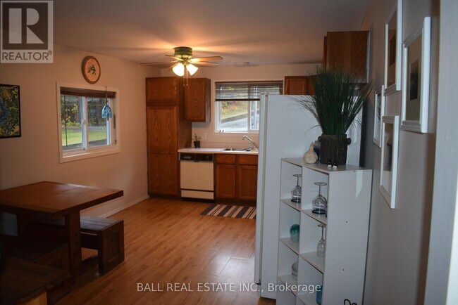 Photo du bâtiment - 86 Renwick Rd