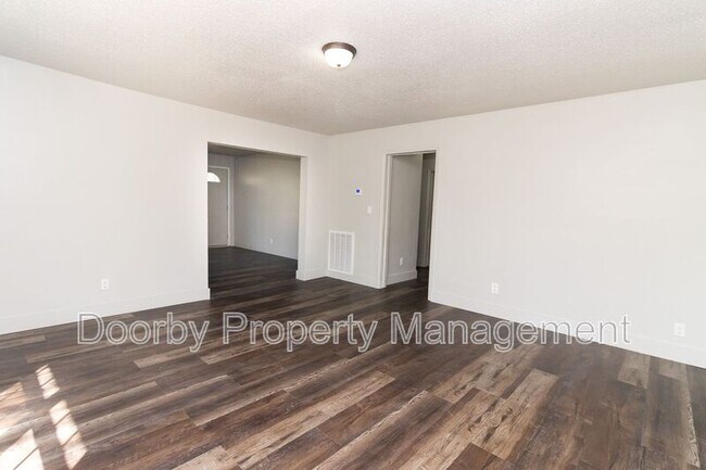 Foto del edificio - 506 Deck Dr