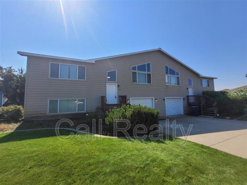 Foto principal - 13626 E Riverside Ave