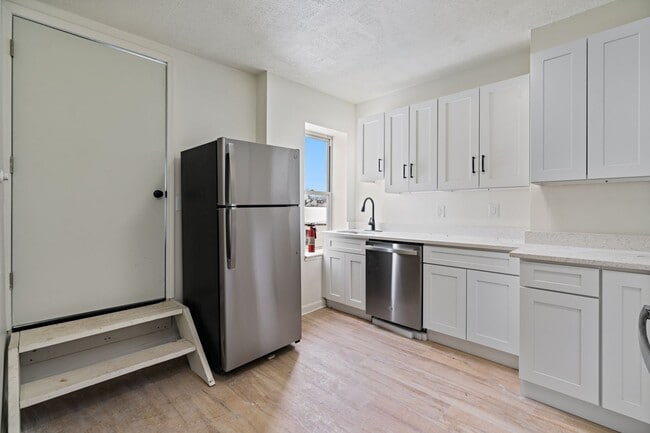 Photo - 3206 Dawson St Apartment