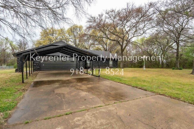 Foto del edificio - 32044 E 724 Terrace