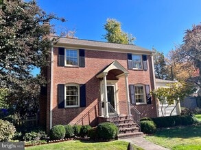 Building Photo - 2525 N George Mason Dr
