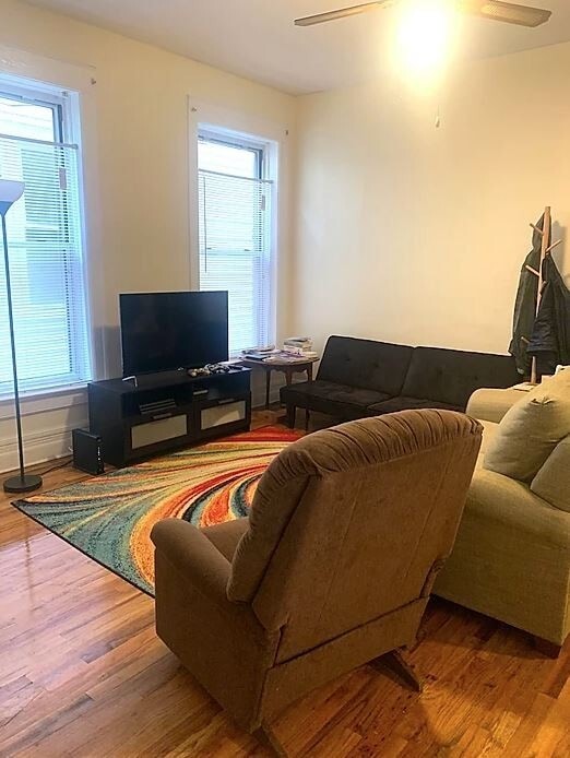 Foto del edificio - 2545 N Seminary Ave