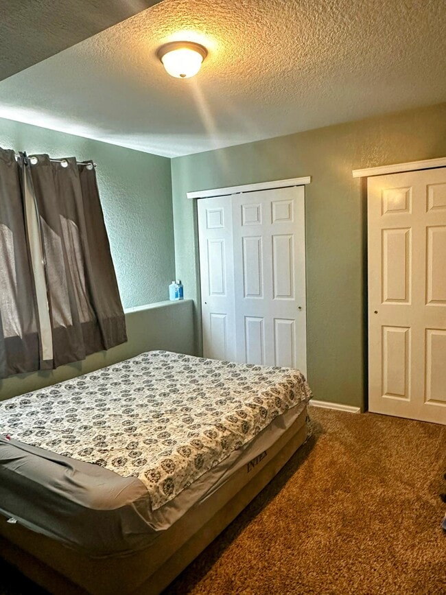 Building Photo - 6916 Ocatillo View