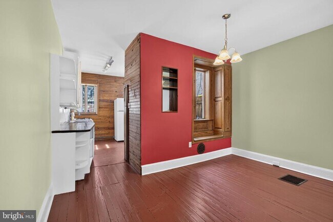 Foto del edificio - 4051 Ludlow St