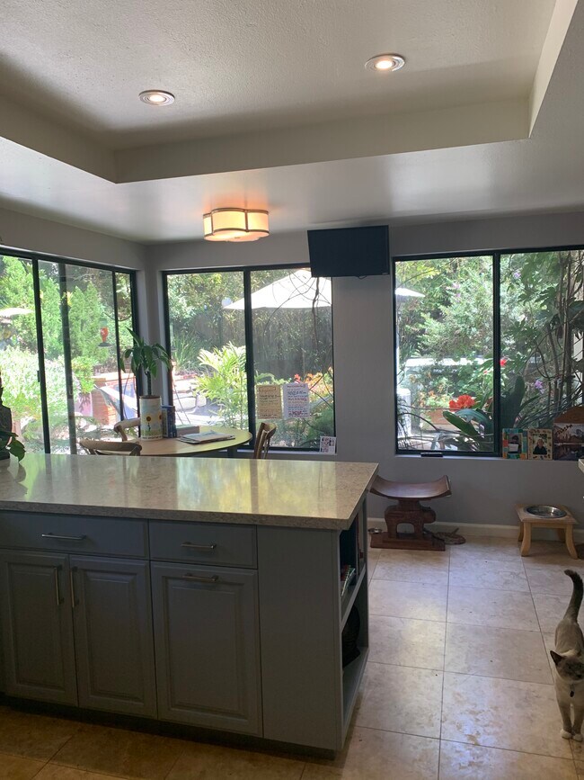 Foto del edificio - 3908 Del Mar Gln