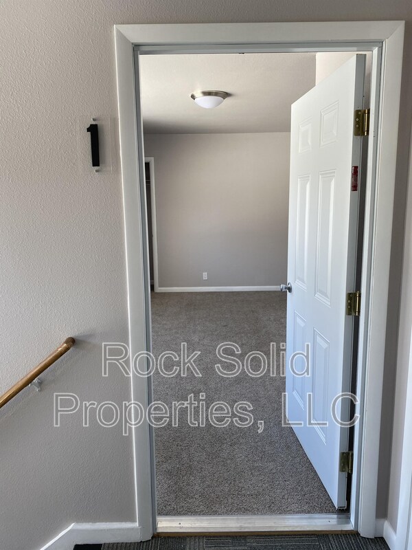 Foto del edificio - 2020 Dunn Ave