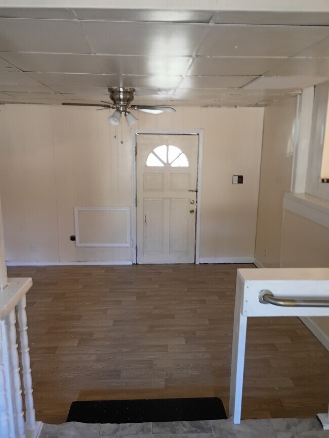 Building Photo - 1254 Radio Dr