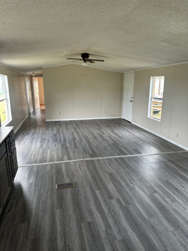 Foto del edificio - 312 Forest Creek Ln