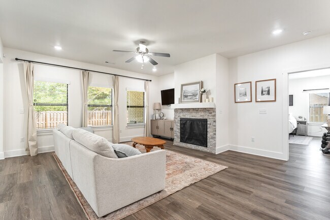 Foto del edificio - 201 Tricha Cir SW