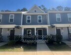 Foto principal - 90 Longleaf Pine St