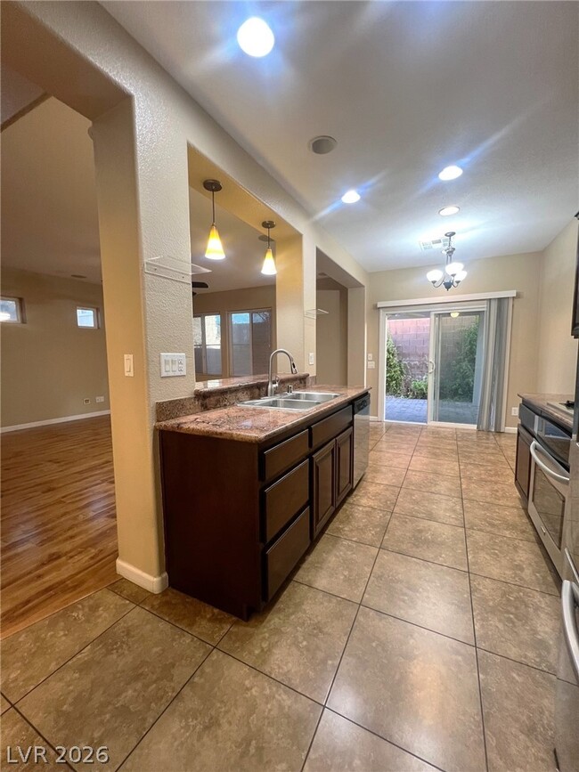 Building Photo - 9525 Van Halen Ln