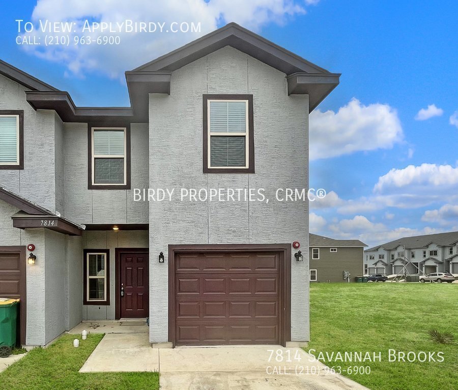 Primary Photo - **2 Story, 3 Bed, 2 Bath Home Townhome Loc...