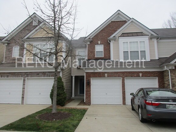 Primary Photo - 335 Shady Creek Ln