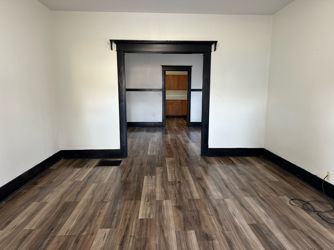 Photo - 1618 Berry Blvd (Louisville, KY)