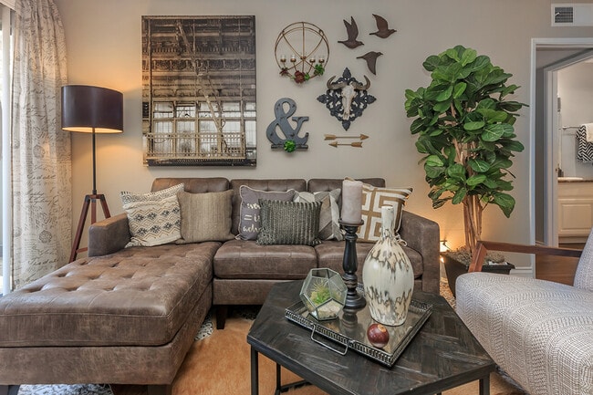 Building Photo - Birchwood Village Apartment Homes