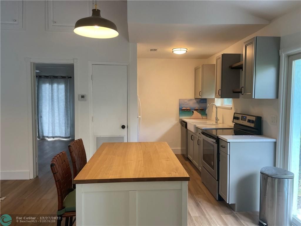 Fort Lauderdale, 
                        , –