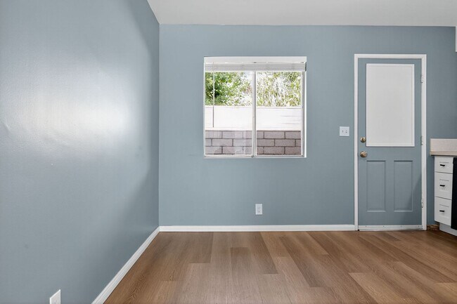 Foto del edificio - 44440 Acacia Dr