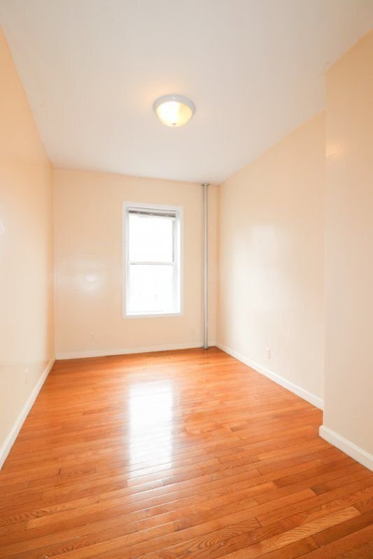 Building Photo - 133 W 145th St