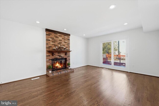 Building Photo - 9500 Windbeat Way