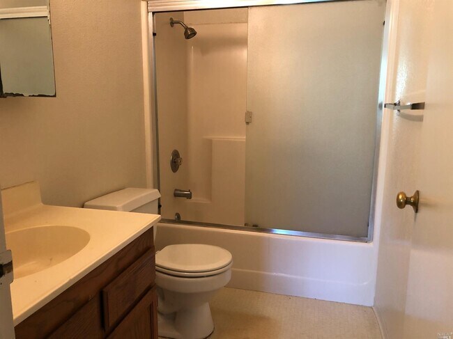 Building Photo - 101 Agua Caliente Rd W