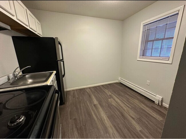 Foto del edificio - 2430 Muscatine Ave