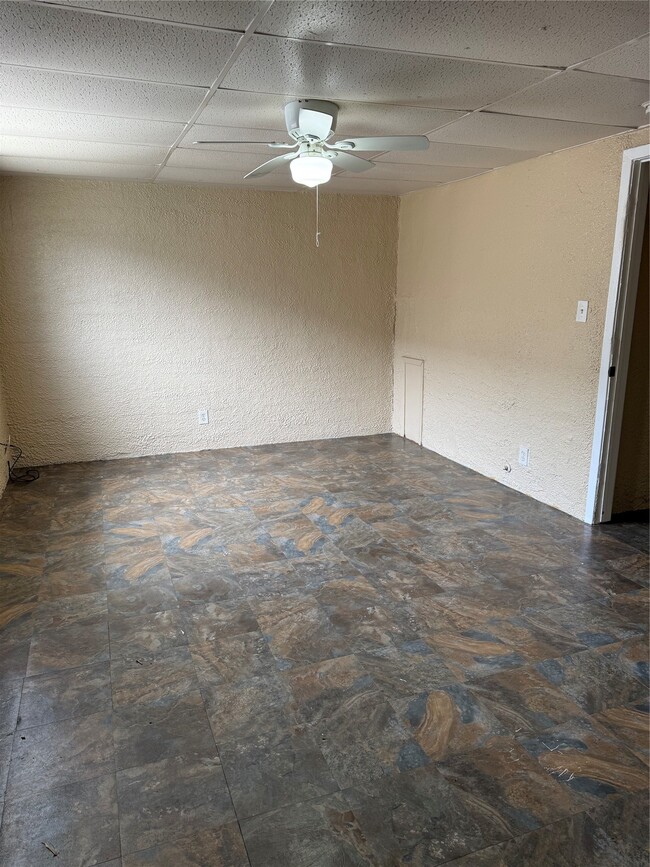 Building Photo - 3417 Avenue O