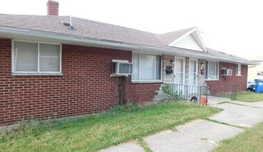 Building Photo - 1604-1606 Radio Rd