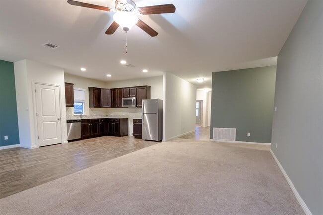 Building Photo - 14024 Sherri Berry Wy