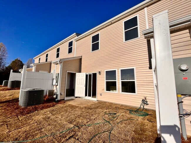 Building Photo - 1033 Plumcrest Dr