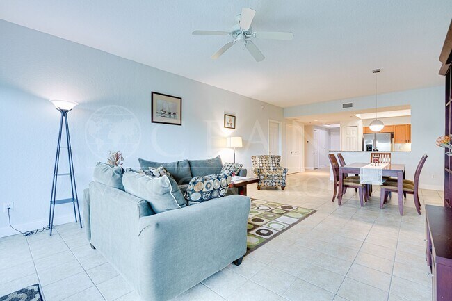 Building Photo - Furnished Waterfront 2 Bedroom Condo