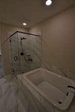 Building Photo - 2151 Creekside Breeze Dr