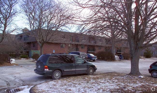 Building Photo - 32-54 Sea St Ext