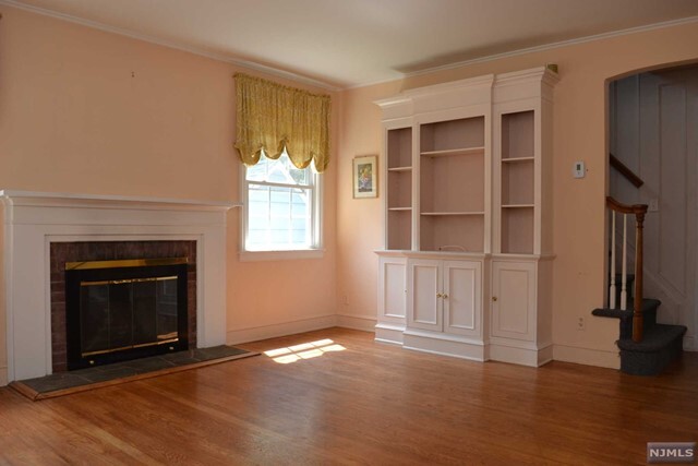 Building Photo - 140 Pershing Ave