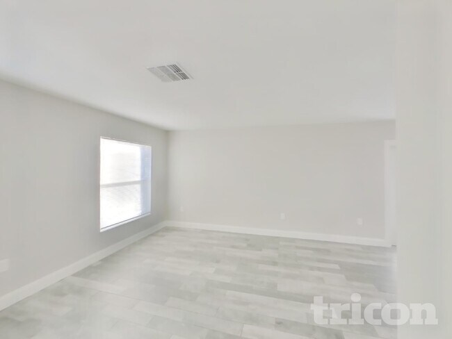 Foto del edificio - 10391 Lear St