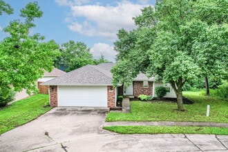Building Photo - 3804 Larkspur Ct