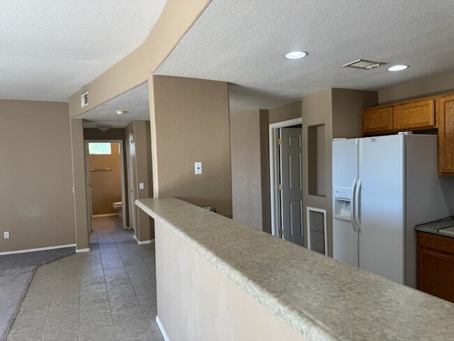 Building Photo - 2 bedroom Mesa Condo rental