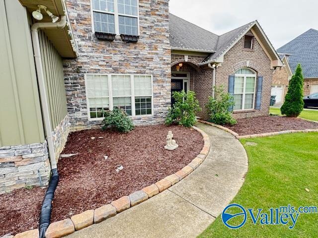 Building Photo - 2405 Rothmore Dr SW
