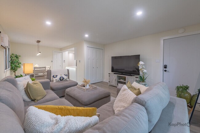 Foto del edificio - 6612 W 64th Pl