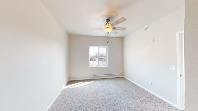 Bedroom - Marion Crossing Apartments