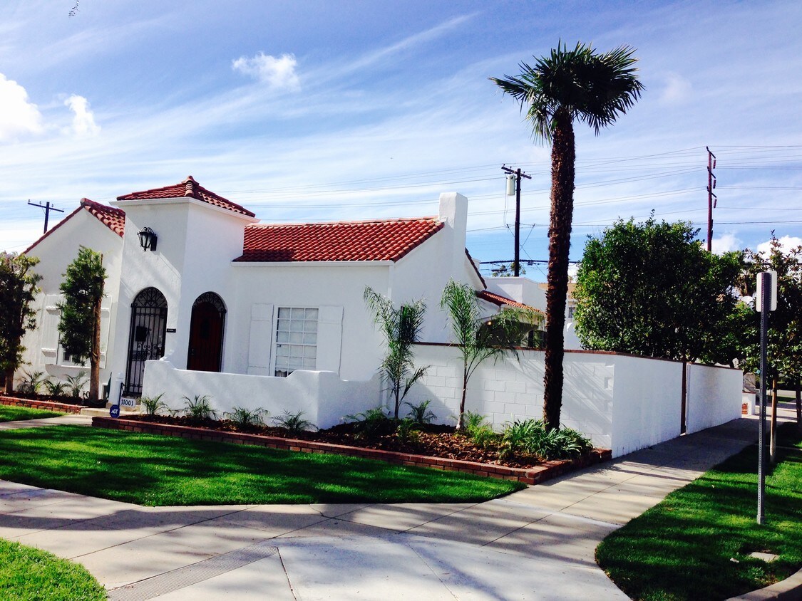 House in Culver City 4 Bed, 2 Bath, 6800